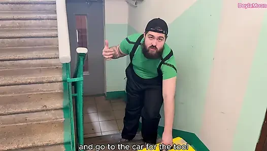 Karım beni bir elektrikçiyle aldattı.