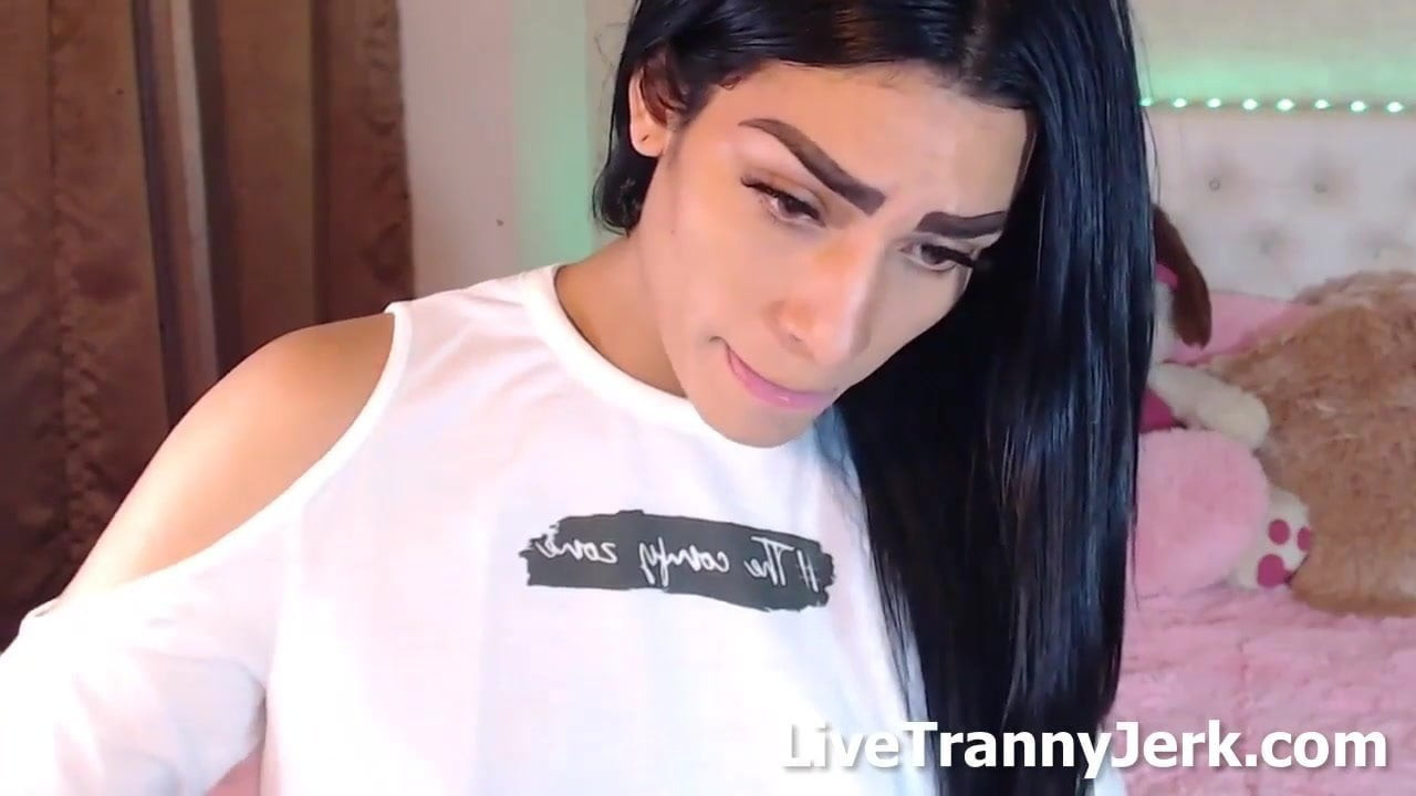 realhugecock shemale webcam