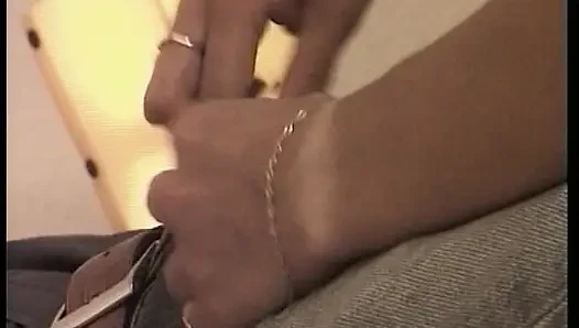 Горячую Милфу-брюнетку Трахнули Двойным Проникновением Черные Ебари