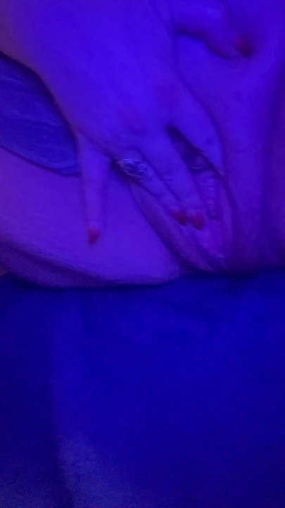 Watch my pussy squirt