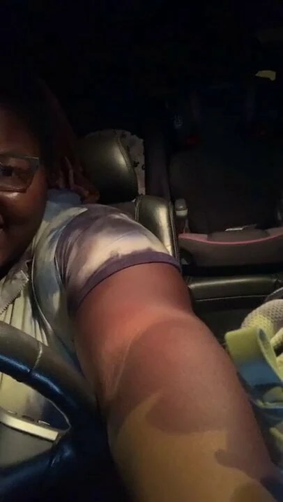 Big BBW Ebony Soles In Car