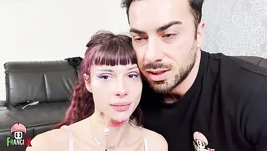 Daisy Fay mendapat pantatnya ditumbuk dan mendapat air mani di anusnya