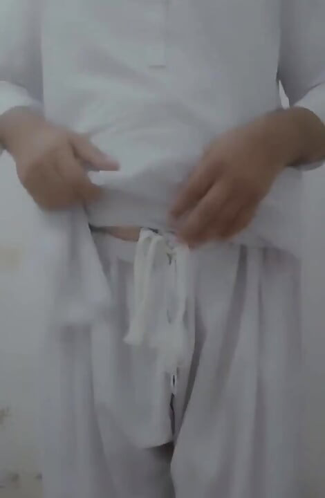 Desi Pakistani Boy Ass Show, Pakistani Boy Gand Show