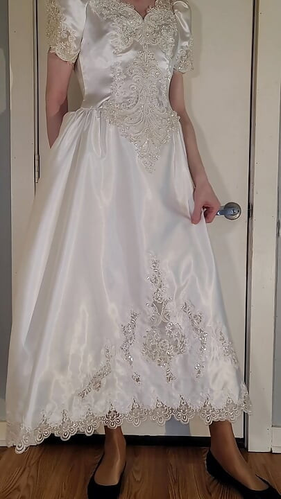 Robe de mariée vintage liquide en satin