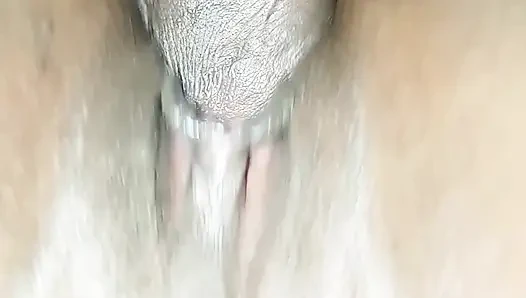 Ты трахаешь меня лучше, чем моего мужа.