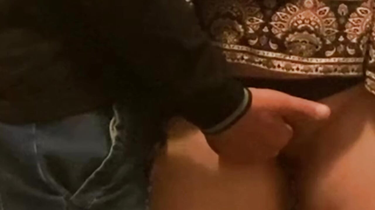 Random Slut Gets Fingered in Crowdwd Subway