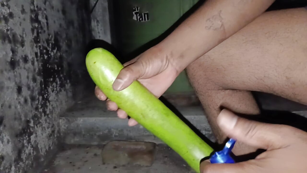 Bahut mote lauki se apni gand ko choda bahut dard ho raha hai