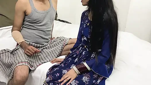 Amcamın Kalın Siyah Yarağını Görüyorum, Bakire Kız Sallandı Ve Amcaya Dedi Ki, Lütfen Hintçe HD XXX Tam Film