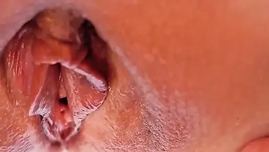 Kesempurnaan memek dewasa, menganga untuk beberapa ketebalan.