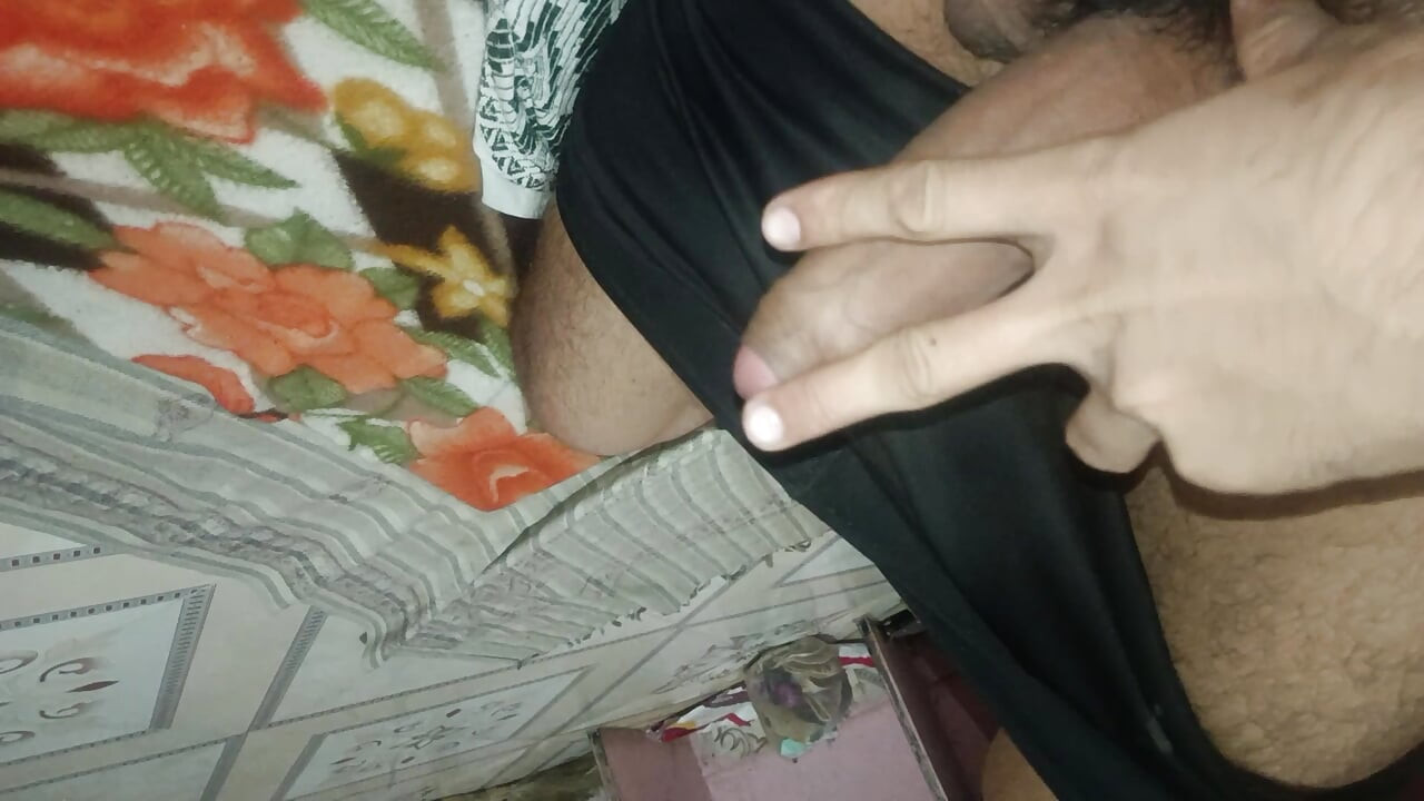 Aapne girlfriend ki yaad me mara mutth