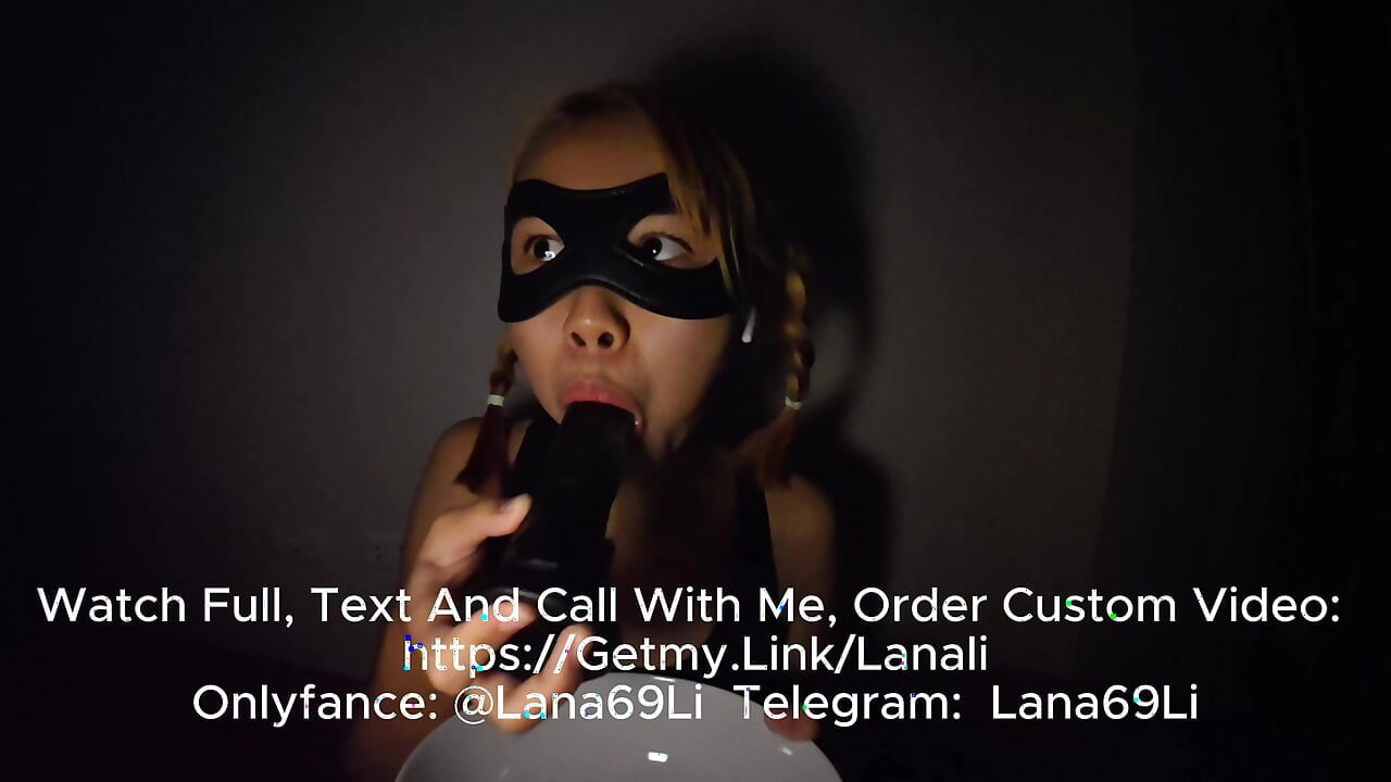 منفردا 18 سنة مص زب عميق ولعب مع وسالفيا أونلي فانز - Lana69Li