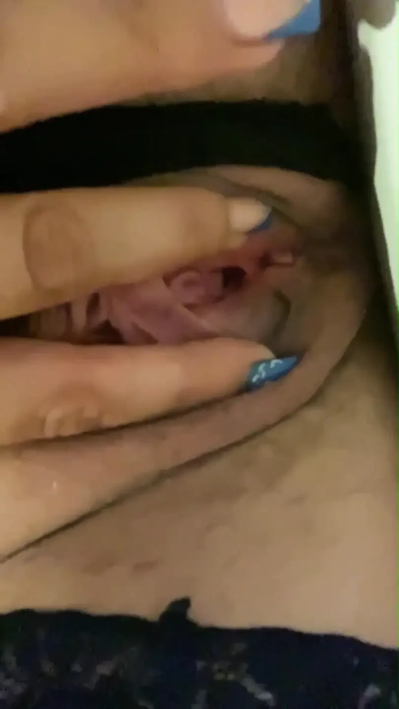 Great Orgasm and Pussy Juice From Milfycalla