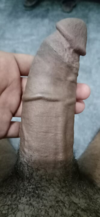 L’énorme bite noire pakistanaise lahori est là pour vous, les filles, contacte avec moi