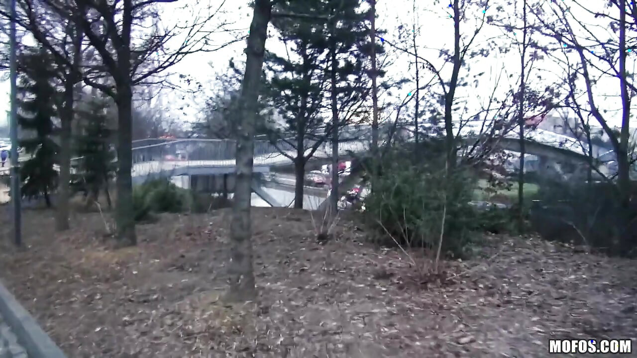 Public Pickups - Red Head Belinda & Steve Strip Down for a Wild Public Bridge Sex Session in the Freezing Cold