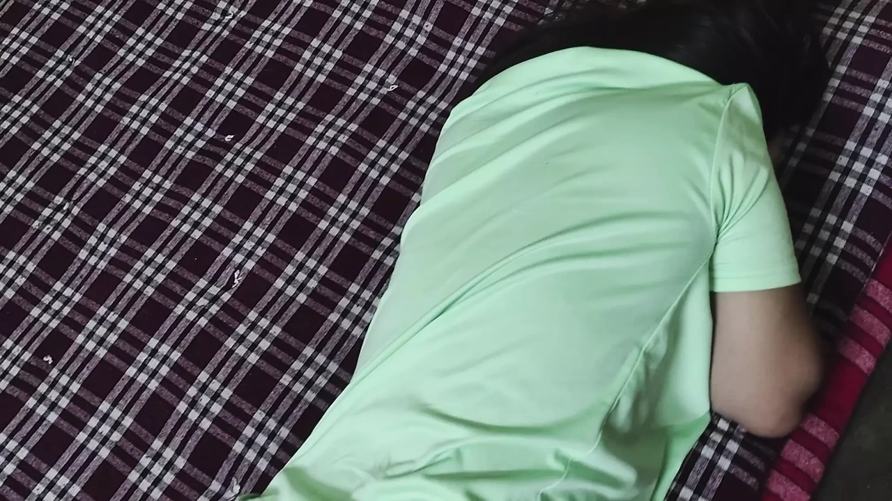 Indian virgin school girl fucked her boyfriend for the first time