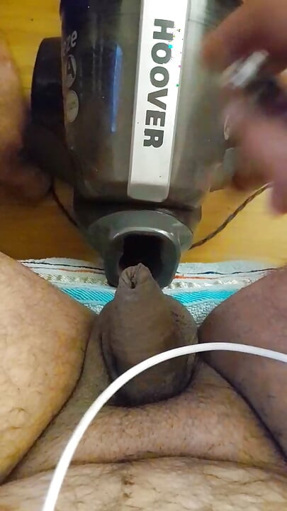 Amazing Hoover Masturbation