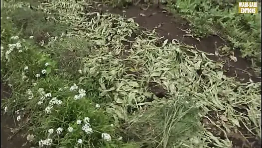 Pelarian pedesaan di mana wanita dewasa bersemangat bebas merangkul kebebasan dewasa terbuka -adegan.1