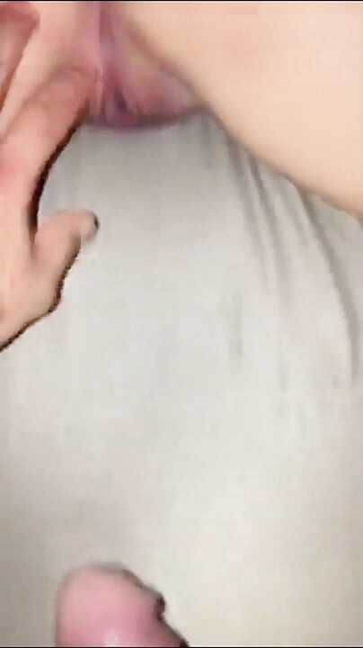 Jag knullade mina vänner flickvän när han gick ut