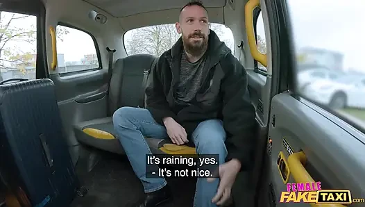 Damada bekarlık partisi öncesi sikişiyorum - kadın fake taxi