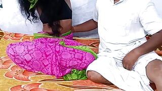 India Caliente esposa casero masaje corporal completo desnudo y vegetal en el coño parte 1