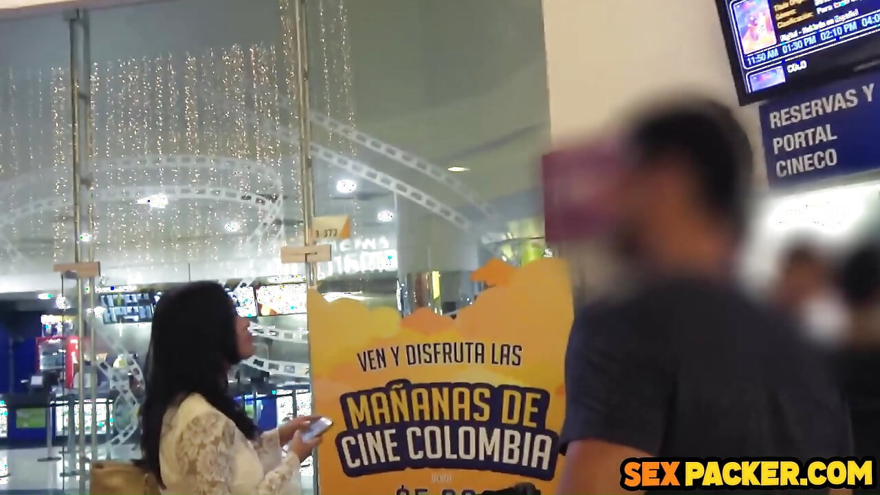 Această femeie latino căsătorită a avut primul ei ORGASM cu mine... acum îl retrăgează pe SOȚUL ei inutil