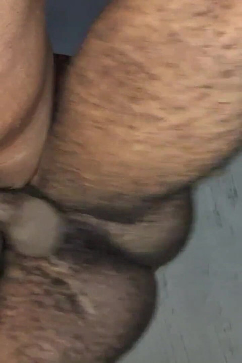 Muž moje susjede može se zasititi moje pičke