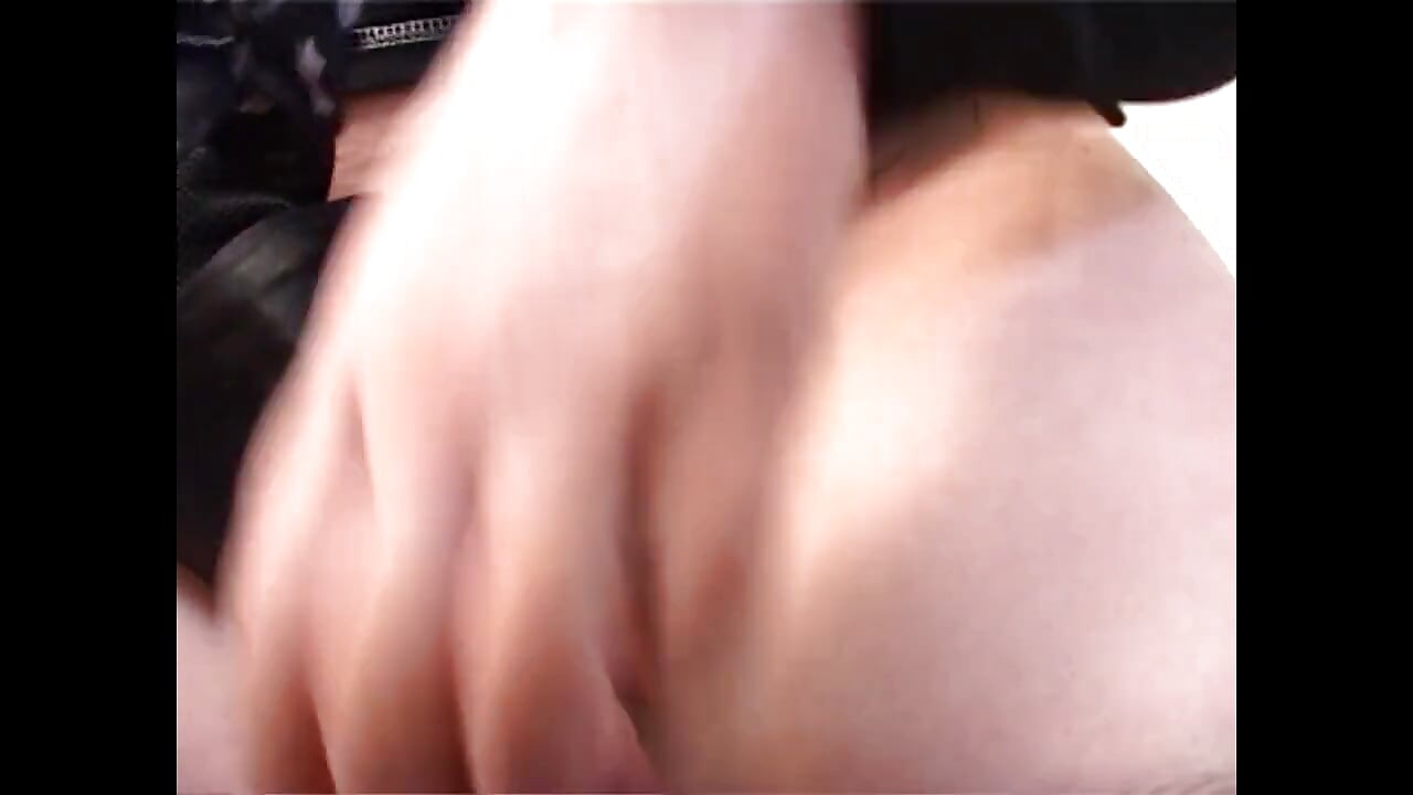 Blonde milf fickt in der küche