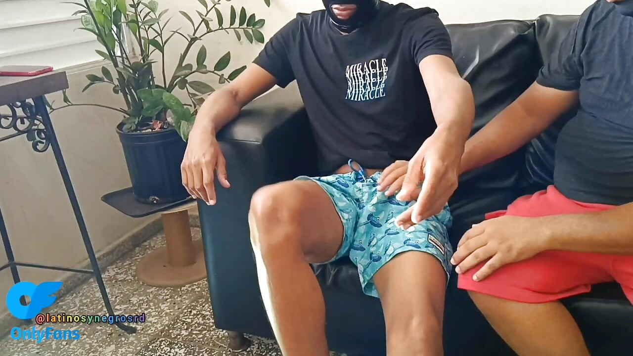 I suck the crooked cock of a straight friend I met at the gym.