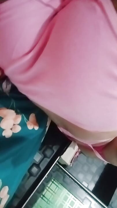 Indian Gay Crossdresser Gaurisissy bdsm xxx ostry seks w różowej bieliźnie poślubny