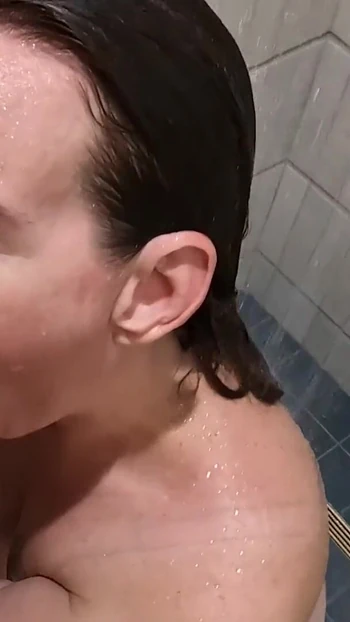 Must-share moment from "I suck dick in the shower"
