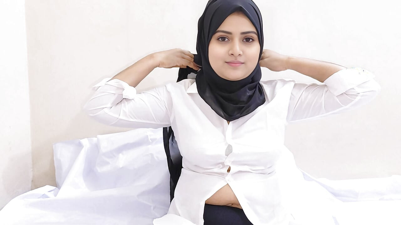 Hijabi Beautiful indian Bangla girl Masturbation viral video.
