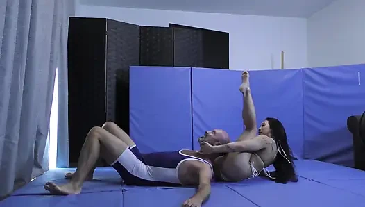 Petite with Power Kiara Star Dominates Male in Wrestling