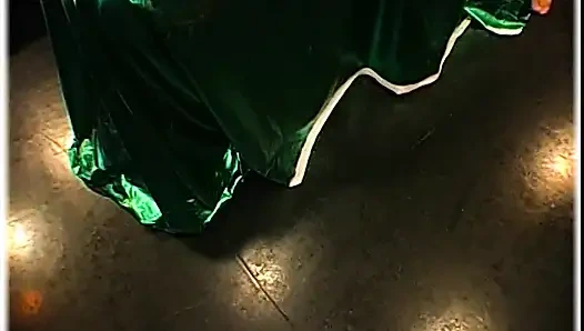 Сквиртующей Шлюшке Залитый Спермой Дикий Гэнгбэнг