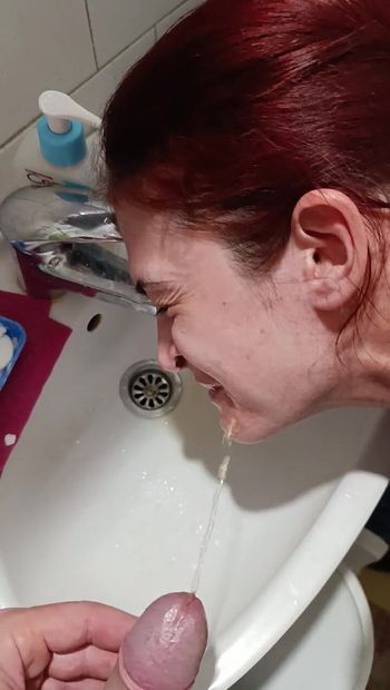 Pee drinking slut