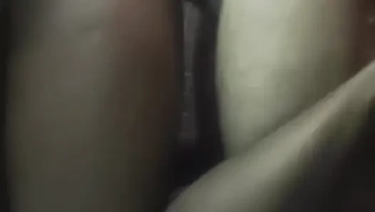 Badi gand wali bhabhi ki doggy style me gand utha kar chudai