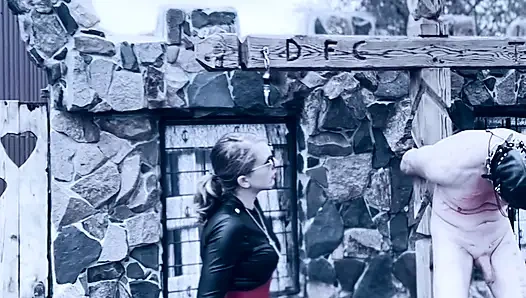 göğüse sopa sokma çarmıha germe