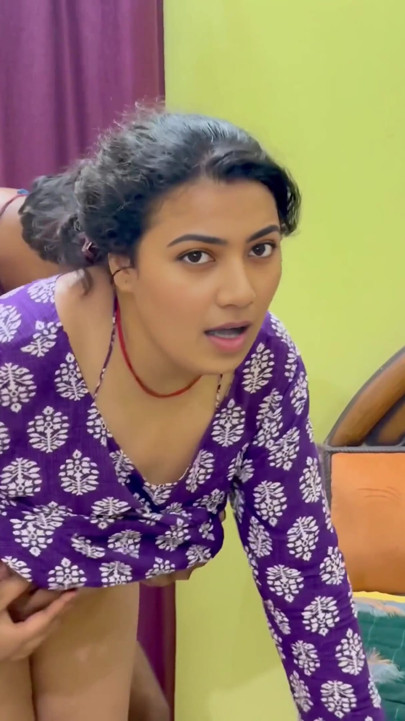 My big sister was angry, we shared single bed, full Hindi audio | Clip 2