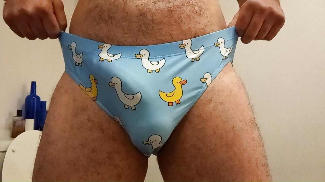 Speedo cum. Rubbing, vibrating, masturbating small penis bulge in speedo, swim trunks, brief. Please humiliate in the comments.