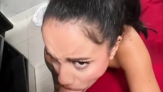 Nina white si cewek semok kulit hitam dipijat sambil bugil sambil pijat