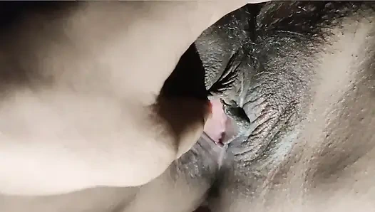 Desi girlfriend ko hotel le jake bhot choda last me uspe sperm nikala village girl desi sex