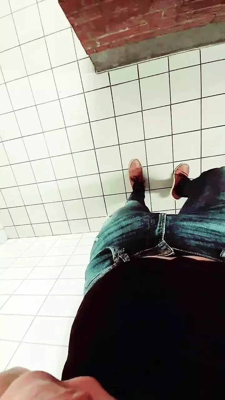 Slutboyben CAM4 Xhamsters Hottest Exhibitionist Exposed In Public Shooting A Huge Cum Load