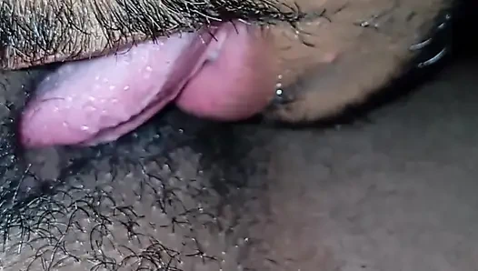 Servisten sonra evli inançlının terli amını emiyor