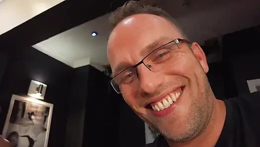 Pervin besucht einen swingerclub