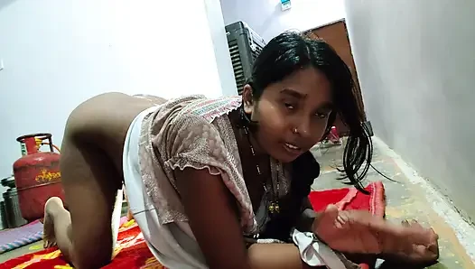 Devar aaur bhabhi night sex video Hindi - hot big pussy fuck devar devar man - desi Village old man and desi bhabhi romantic sex.