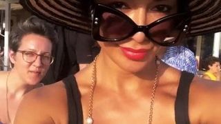 Nicole Scherzinger selfie em Capri, Itália