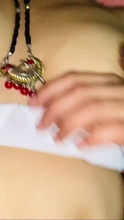 숏숏 인도 인도 힌디어 음성 하드코어 섹스 | 흑인 대물 자지와 섹스하는 흑인 대물