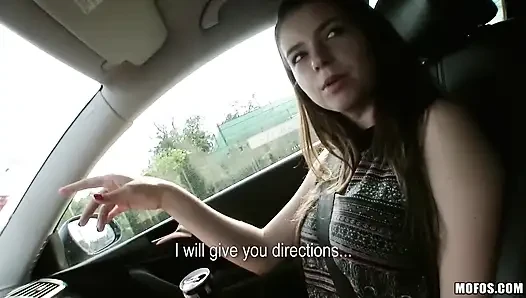 Mahsur kalan gençler - çoğu kız bir yabancıya göğüslerini teşhir etmek için çok utangaç olur, marina visconti değil