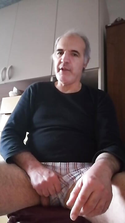 Vamos Luisa chupa meu pau