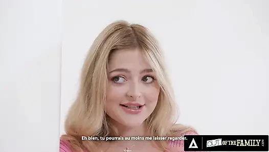 ВНЕ СЕМЬИ - сексуальная милфа Mellanie Monroe трахается перед ее вуайеристской падчерицей Jill Taylor