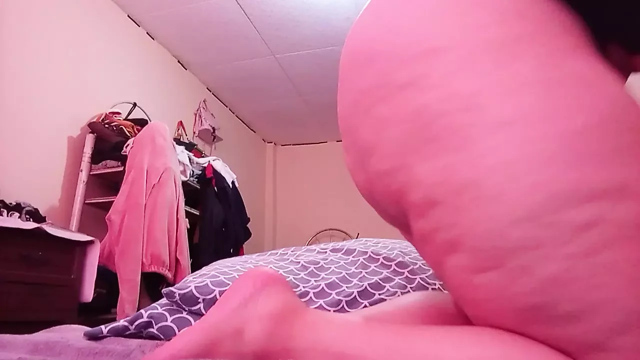 Pearl Sofia with her cute and juicy fat pussy